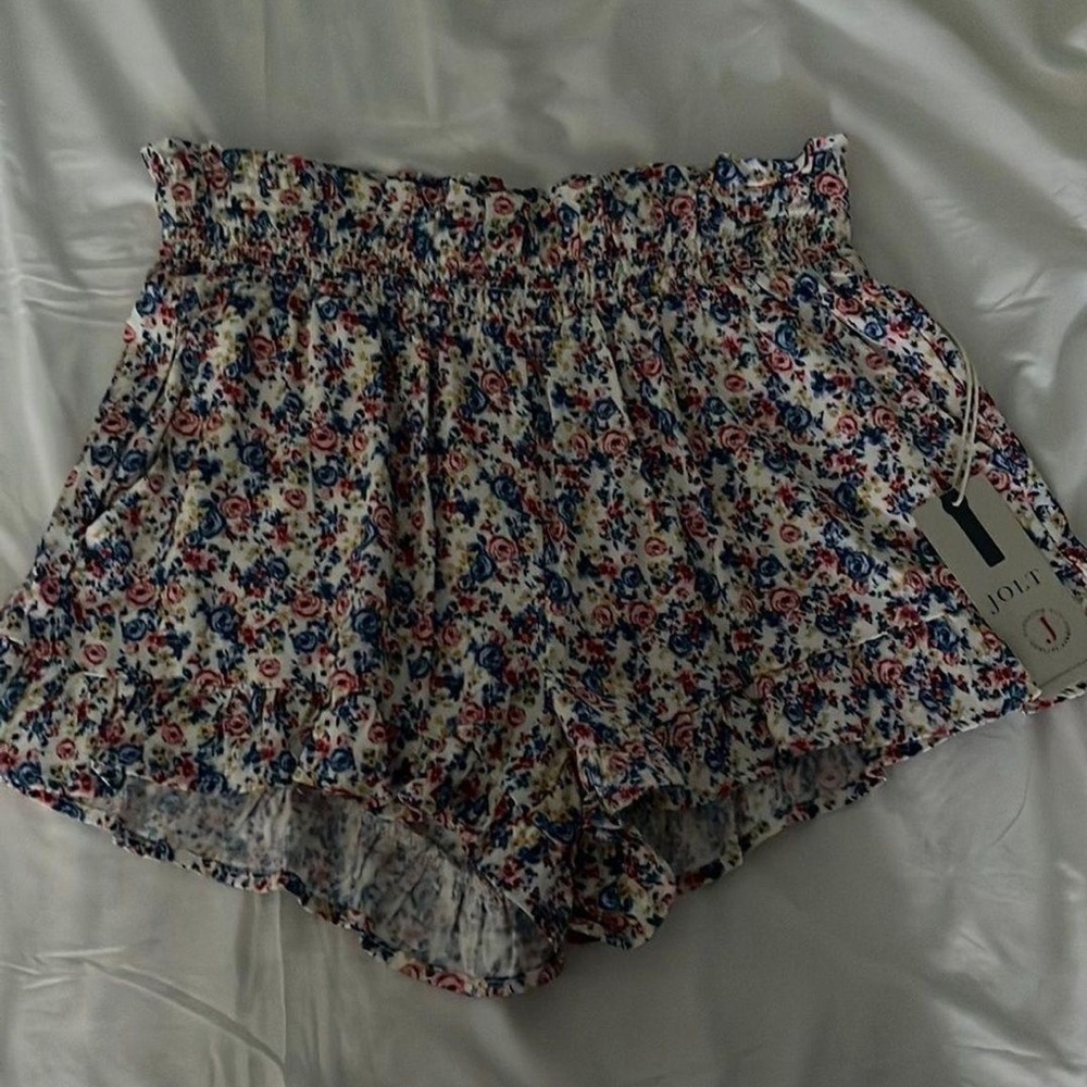 Jolt floral shorts